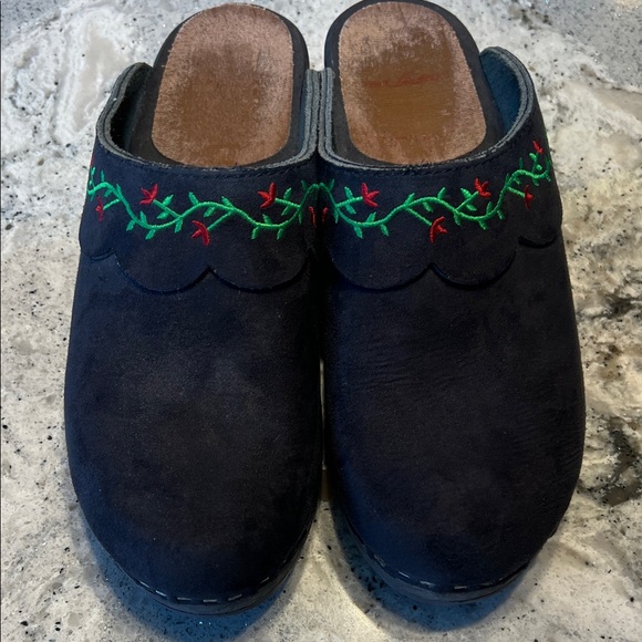 Vintage Hanna Andersson Swedish Wooden Black Suede Clogs Size EU40 - Picture 3 of 8